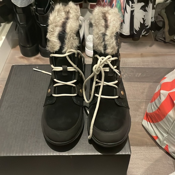 Sorel explorer Joan boot - Picture 3 of 7